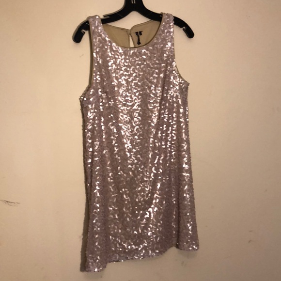Blush colored sequined dress - Picture 3 of 6